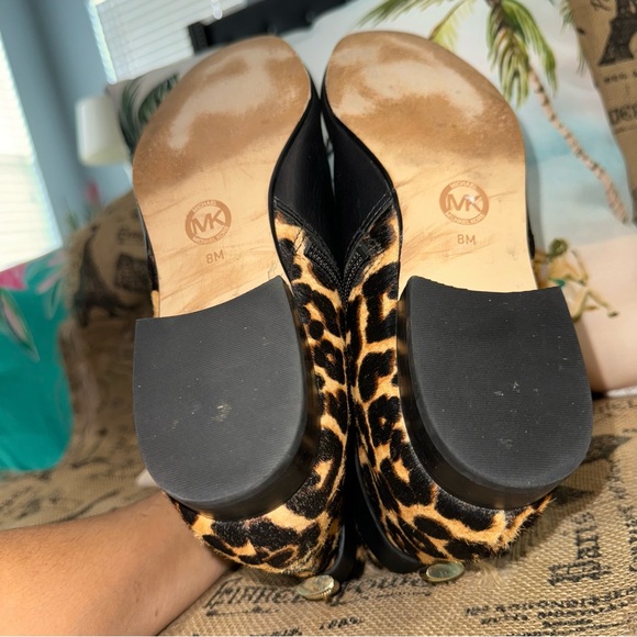 Michael Kors Black Leather/Leopard Print Calf Hair Side Zip Ankle Boots Size 8 - Picture 12 of 13